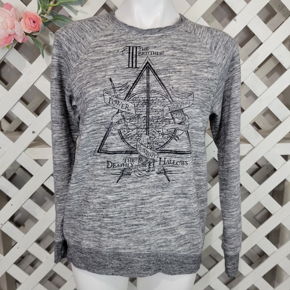 Warner Bros. Sweaters - Harry Potter The Deathly Hallows Sweatshirt Size Small